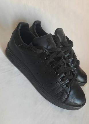 Кросівки adidas
