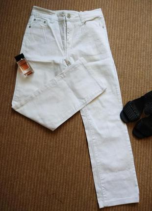Продам білі жіночі джинси
