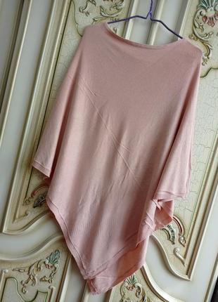 Чудове  пончо якісне та мякеньке