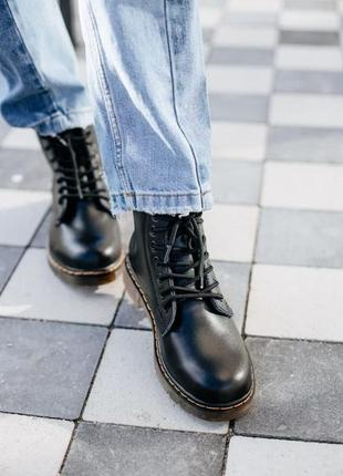 Жіночі ботінки  dr. martens black logo 2 женские  ботинки  мартинсы