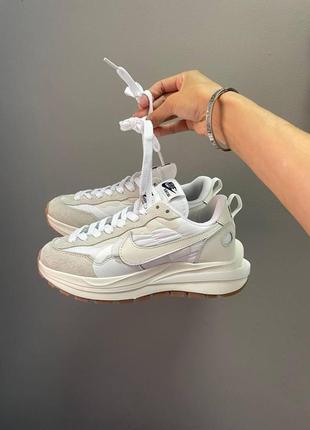 Жіночі кросівки nike sacai ldwaffle cream white