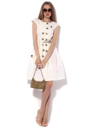 Витончене і модне світло-рожеве плаття, бавовна, тренд літа.