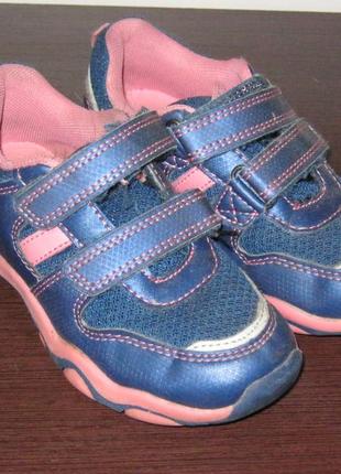 Кросівки f&f