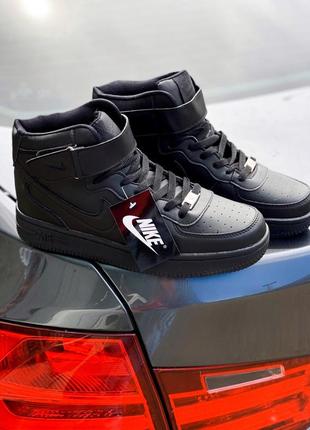 Жіночі кросівки nike air force 1 high black white logo8 фото