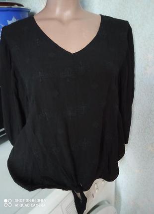 Легенька блузка розлітайка з вишивкою