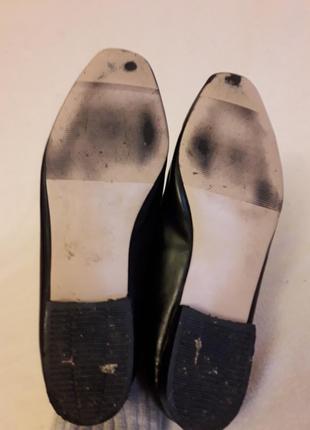 Отличные туфли на низком каблуке от vanessa p. 40 стелька 26 см5 фото