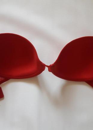 Червоний бюстгальтер, прикрашений стразами бренду lingerie4 фото