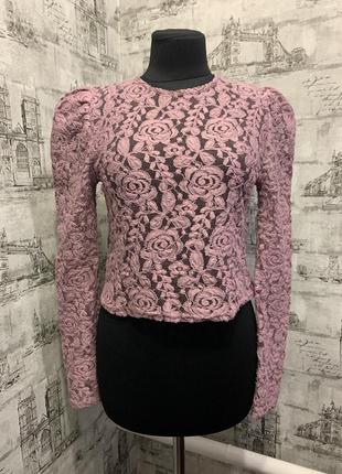 Рожевп гіпюрова блуза коротка з гарним рукавичкам фондове