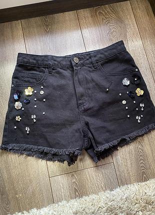 Шорті