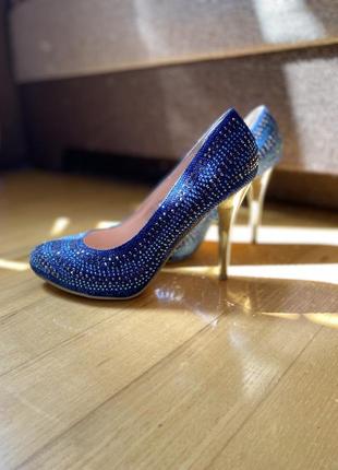 Туфлі вечірні з блискітками, стразами сині,
