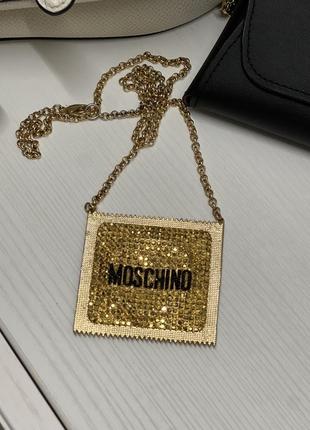 Підвіска з колаборації h&m та moschino