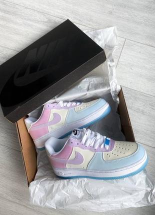 Нереальные женские кроссовки nike air force 1 multicolour цветные меняют цвет на солнце8 фото