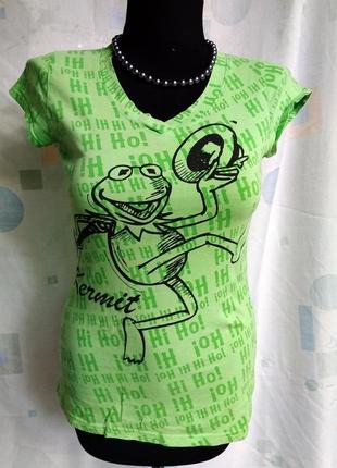 Футболка 44-46 св.зелёная с лягушкой