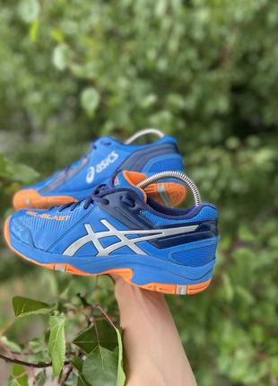 Asics кроссовки оригинал 39.5 для зала асикс1 фото