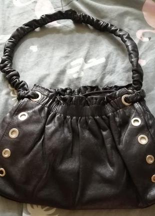Шкіняна чорна сумка  італійського бренду new styl begs