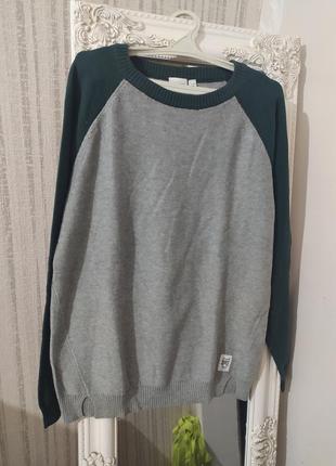 Свитер новый