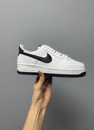 Жіночі кросівки nike air force 1 white black logo v2