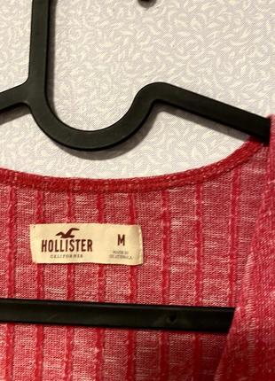 Топ яскравий вирізи для пальців на рукавах hollister7 фото