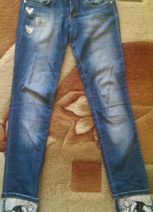 Красивые стрейчевые джинсы amn,р.261 фото