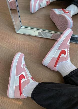 Жіночі кросівки nike air force 1 low white pink