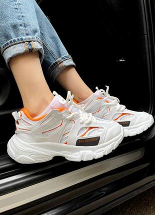 Классные женские кроссовки в стиле balenciaga track white/orange белые с оранжевым