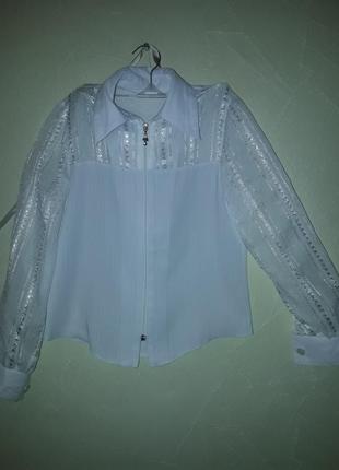 Шкільна блузка