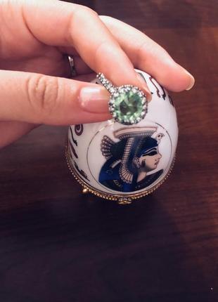 Елітна біжутерія -дуже красиві сережки з зеленим каменем1 фото