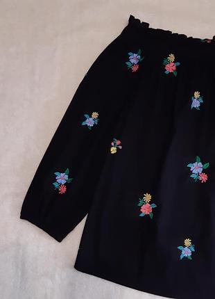 Чорна Блуза з відкритими плечима довгі рукави вишиті квіти primark р. 8/10