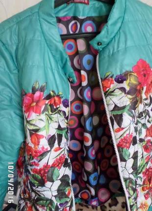 Куртка весняна,легка в квіточку2 фото