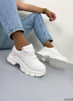 Жіночі кросівки екошкіра