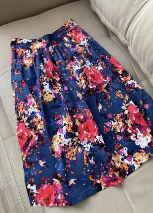 Красивая юбка в цветочный принт1 фото