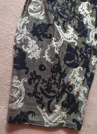 Розпродаж 😍😍😍гарна ефектна сукня футляр міді з позолотою в орнамент7 фото