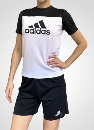 Футболка спортивна