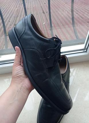 Шкіряні мешти clarks