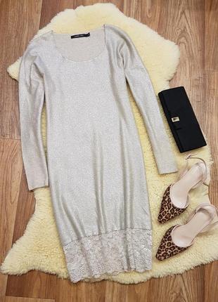 Тепленькое  платье с кружевом