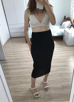 Спідниця міді zara чорна (гофрована)