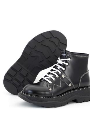 Шкіряні демисезонні черевики alexander mcqueen. колір чорний. італія 🇮🇹
