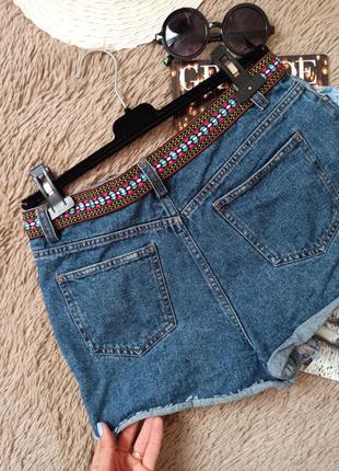 Круті короткі джинсові шорти з вишивкою5 фото