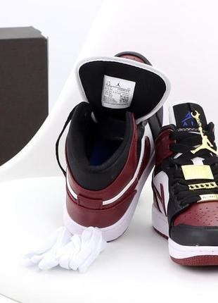 Шкіряні високі кросівки nike air jordan 1. розміри 36-456 фото