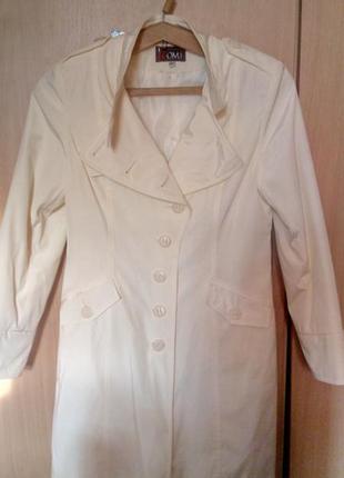 Женский плащ 3