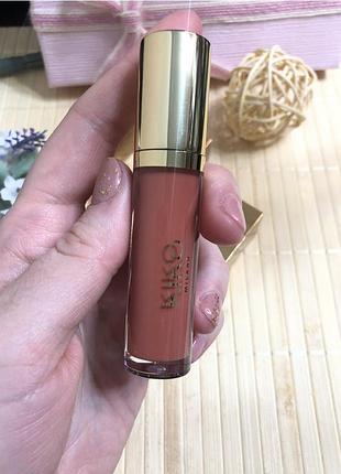 Рідка помада kiko milano magical holiday vinyl lip lacquer 02