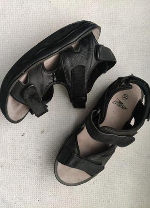 Босоніжки жіночі