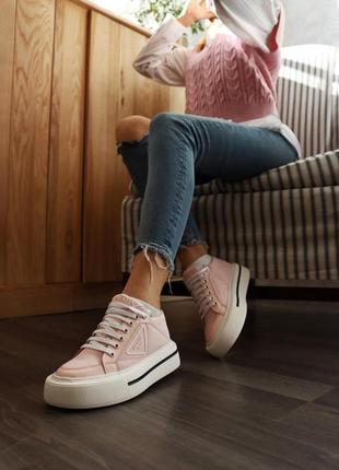 Жіночі кросівки  prada macro re-nylon brushed leather sneakers pink женские кроссовки прада7 фото