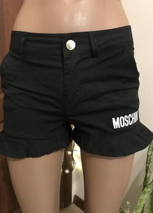 Шорты moschino , мочино