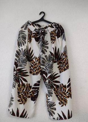 Брюки з прінтом