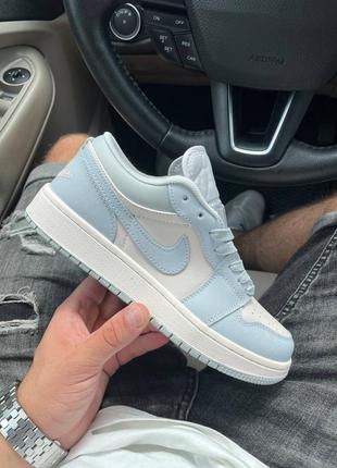 Жіночі кросівки nike air jordan 1 low white blue 36-37-38-39-40-41