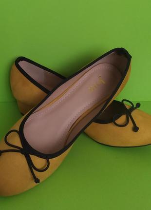 Жёлтые туфли балетки на каблучке joia, 4/374 фото
