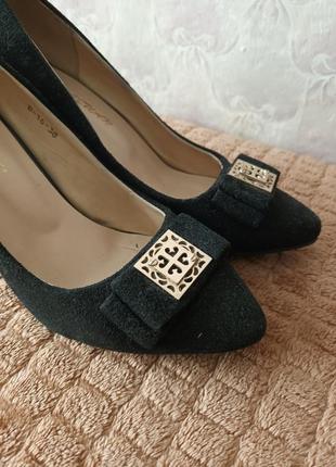 Туфлі лодочки