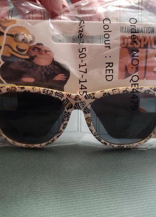 Дитячі сонцезахисні окуляри для хлопчка міньони посіпаки дісней р. 5+