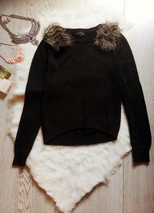 Чорний в'язаний светр кроп довгий рукав з хутром на плечах кофта кофточка джемпер